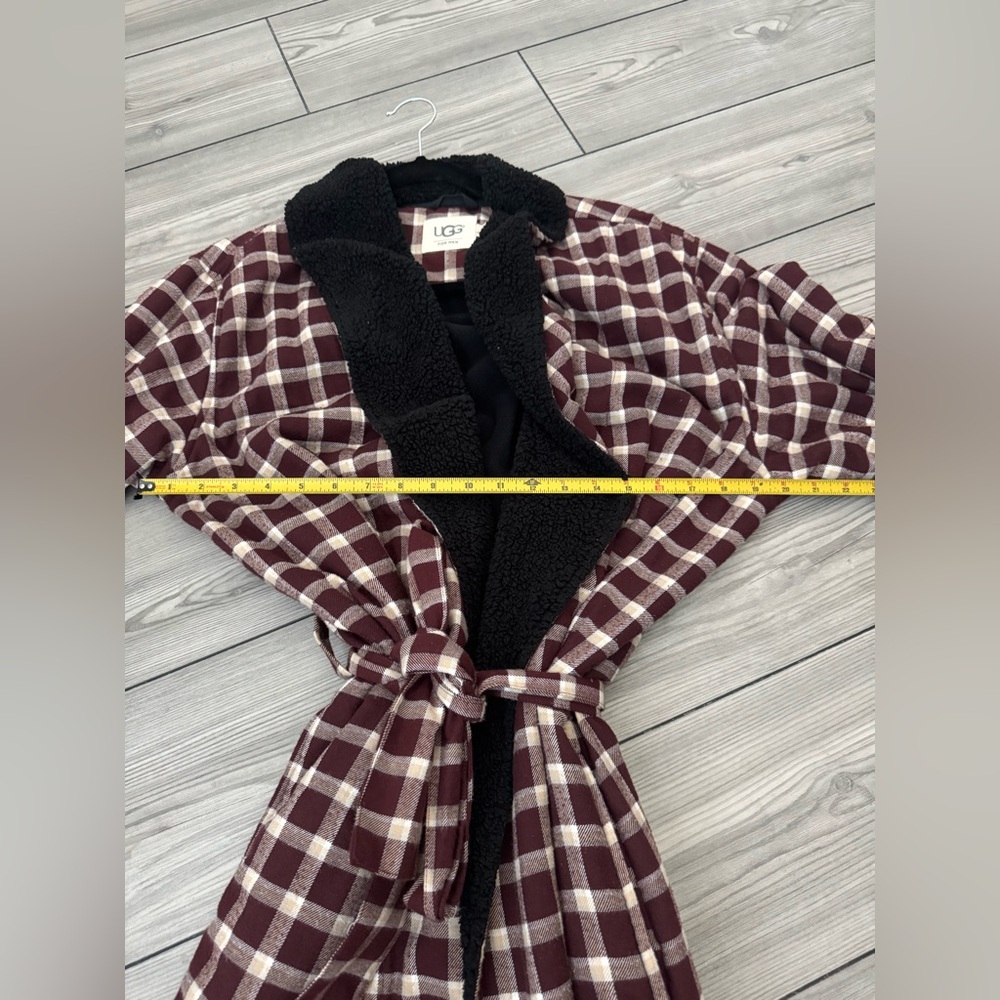 UGG AUSTRALIA KALIB PLAID MEN
ROBE PORT SIZE M/L - Picture 5 of 8